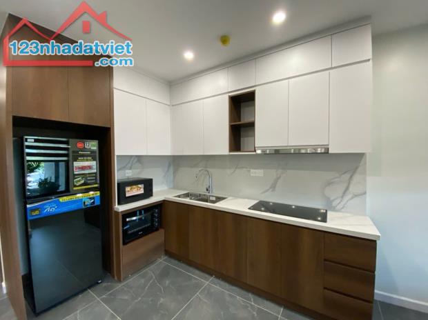 Bán Tòa Mặt Phố Mặt Phố Nghi Tàm, Tây Hồ 126m2/ 7Tầng Thang máy, MT 8m 75 Tỷ - 4