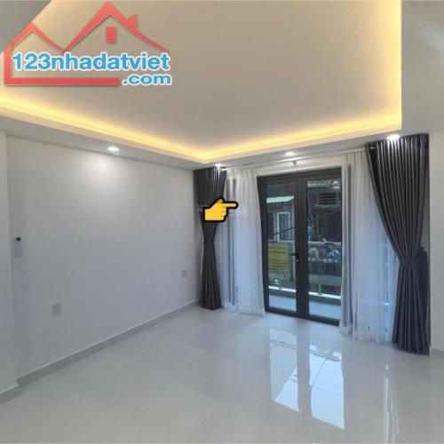 Bán nhà sát Lê Hồng Phong, Q.10, hẻm kinh doanh, 8.x tỷ! - 1