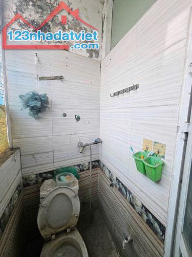 (BÁN SIÊU PHẨM VỪA RẺ VỪA NGON - MẶT PHỐ NGÔ GIA TỰ - LONG BIÊN - KINH DOANH SẦM UẤT - LÔ