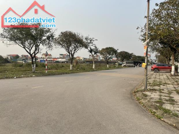 Bán gấp lô đất TMDV Kim Sơn , Đông Triều , Quảng Ninh - 1