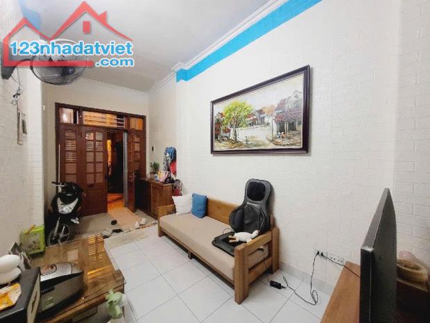 NHÀ 298 TÂY SƠN, CÁNH CỬA THỨ 10 TRONG PHỐ – BÍ ẨN GIỮA TRÁI TIM ĐỐNG ĐA - 2