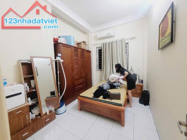NHÀ 298 TÂY SƠN, CÁNH CỬA THỨ 10 TRONG PHỐ – BÍ ẨN GIỮA TRÁI TIM ĐỐNG ĐA - 4