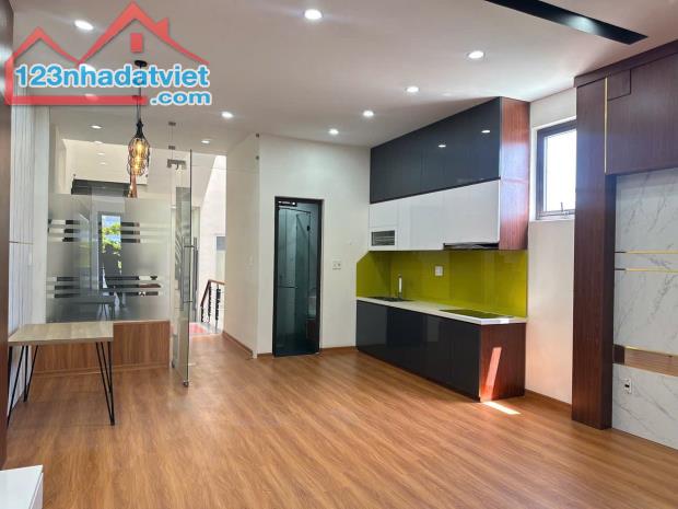 Bán nhà 5 tầng đường (10.5m) Ngô Văn Sở - sát Tôn Đức Thắng - DTSD 553m2, Giá 14,5 tỷ TL - 2