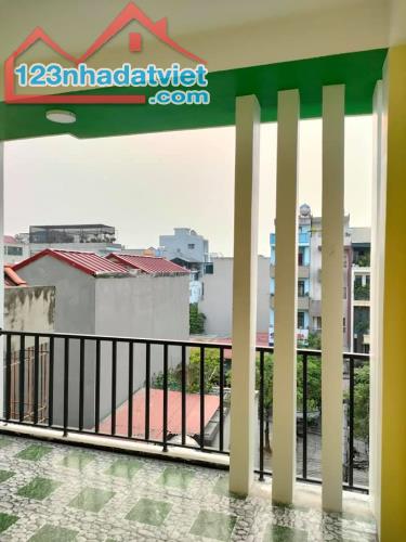 NHÀ ĐẸP HIẾM- LÔ GÓC 3 THOÁNG- GẦN PHỐ- CẦU ĐƠ -6.29 TỶ. - 3