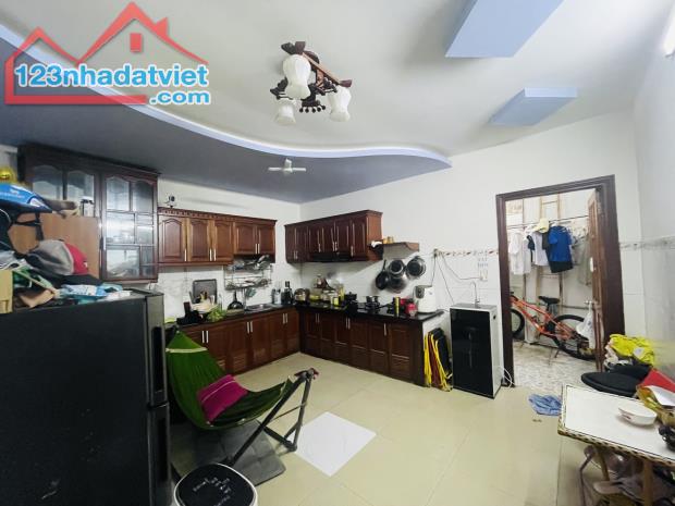 🏠 BÁN GẤP Nhà Mặt Tiền Đường 10m-102M2- 2Tầng BTCT, Huỳnh Thị Hai, Q12, Giá CHỈ 6.2 TỶ 📍 - 2
