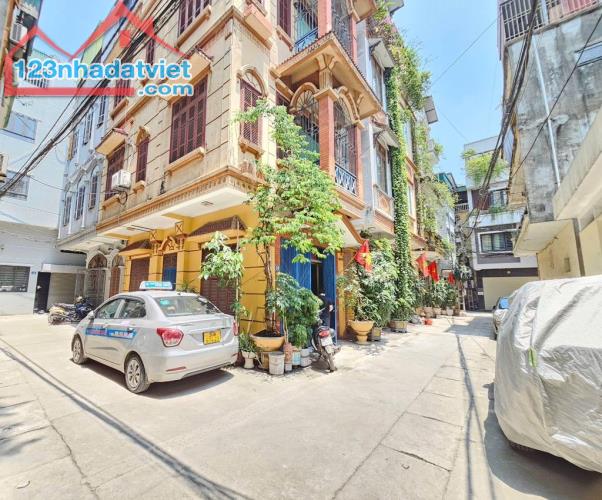 Siêu phẩm Mỗ Lao lô góc ô tô tránh giá thương lượng - 1