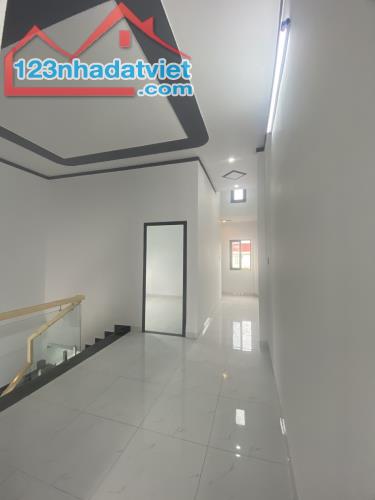 Bán Căn Nhà Lầu 90m2 Sổ Riêng Gần Khu Du Lịch Bửu Long - 3