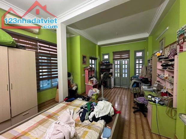 Bán Nhà 3.5 Tầng Gần Ngã Tư Cứu Hỏa,Hạ Long. DT:60m2 Oto Đỗ Cửa !!! - 1