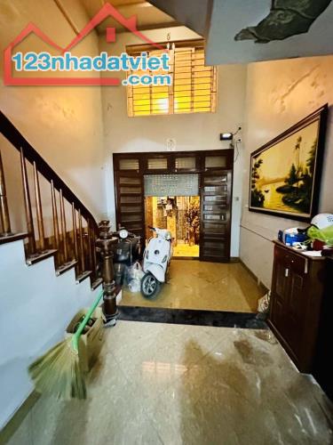 Bán nhà Pháo Đài Láng 44m2 xây dựng 5 tầng