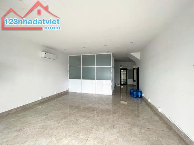 CHO THUÊ TẦNG TRỆT SHOPHOUSE VINCOM XUÂN KHÁNH - HƯỚNG ĐÔNG NAM MẶT SÔNG - 1