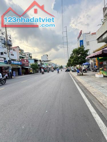 Bán hoặc cho thuê nhà MT Lạc Long Quân P.10, Quận 11 - 2