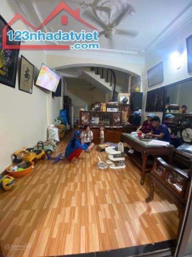 https://batdongsan.com.vn/ban-nha-rieng-xa-thanh-liet/-tri-ban-56m-x-5-tang-gia-chi-14-ty- - 1