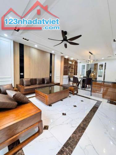 Nhà 6 tầng Hoàng Quốc Việt, ô tô tránh nhau, 50m2, 25,8 tỷ - 3