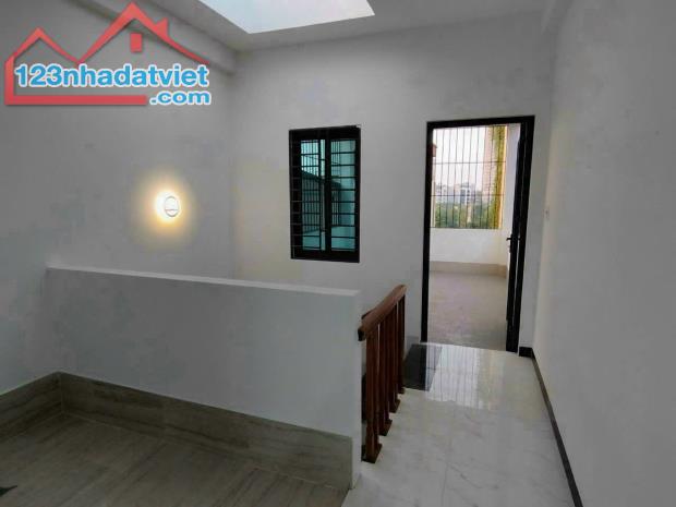 Chủ Nhà Cần Bán Gấp Căn Nhà Mới Xây Ở Xa La,HĐ,Ô Tô Đỗ Gần.Gía 5.5Tỷ Có TL - 4