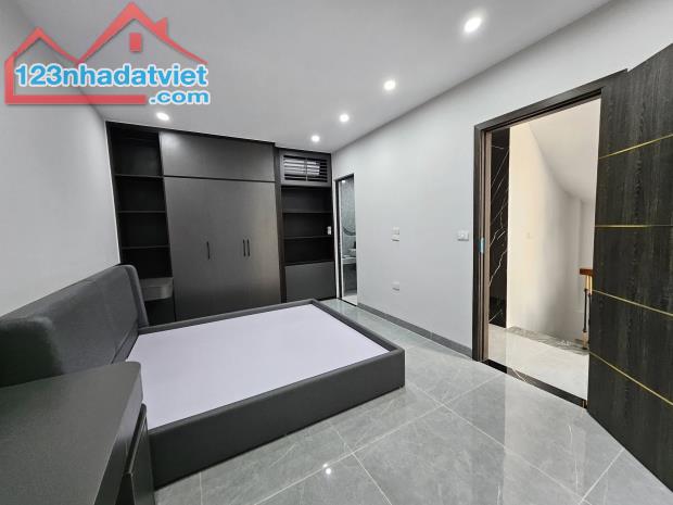 THANG MÁY, NGÕ THOÁNG RỘNG , BA GÁC ĐỖ CỬA , KHƯƠNG ĐÌNH THANH XUÂN , 38M2 6TẦNG MT4.5M . - 3