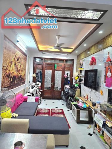 Bán nhà An Dương Vương dt 30m 6 tầng giá nhỉnh 6 tỷ Tây Hồ - 2