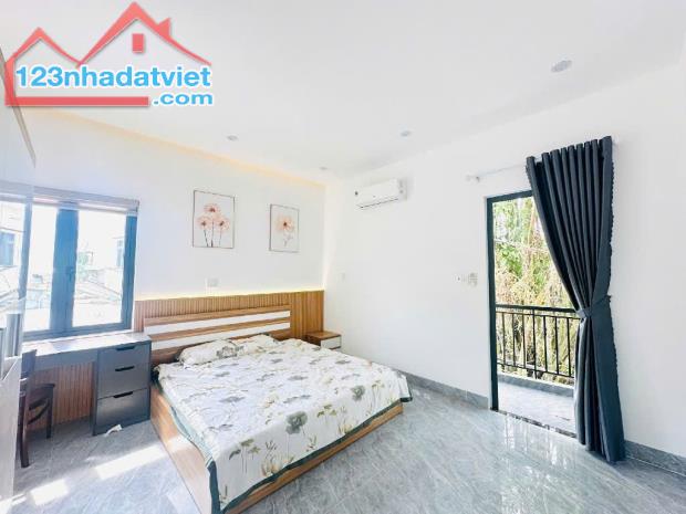 Cần bán nhà lô góc siêu thoáng 100m2- Full nội thất- Dọn vào ở ngay- chỉ 3,x tỷ - 2
