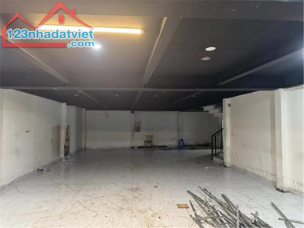 Bán nhà mặt phố Lạc Long Quân, Quận Tây Hồ, 150m2, Mặt tiền hơn 7m, giá chỉ 88 tỷ - 2