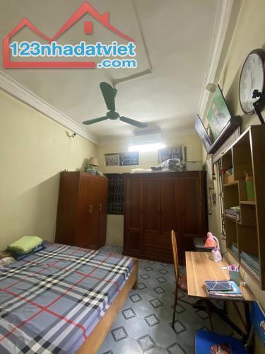 BÁN NHÀ LÔ GÓC 3 THOÁNG 15 TỶ 47m 4 TẦNG MT 10m VỈA HÈ Ô TÔ TRÁNH HOÀNG SÂM CẦU GIẤY - 5