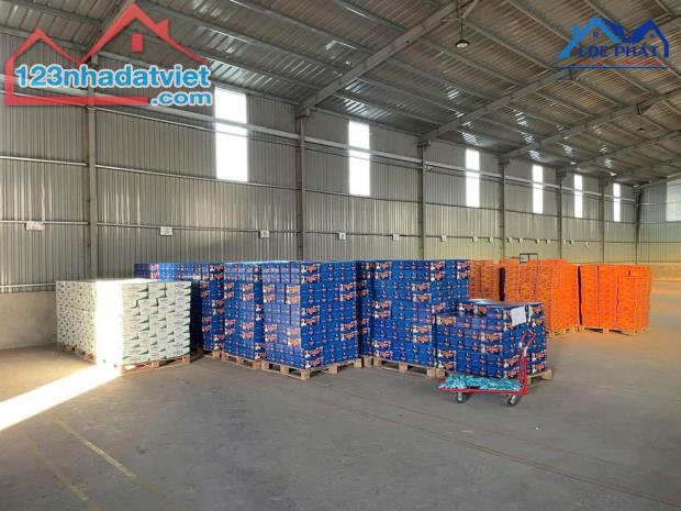 Cho thuê nhà xưởng 1200m2 giá rẻ chỉ 39 triệu. gần KCN Dầu Giây-Đồng Nai - 2