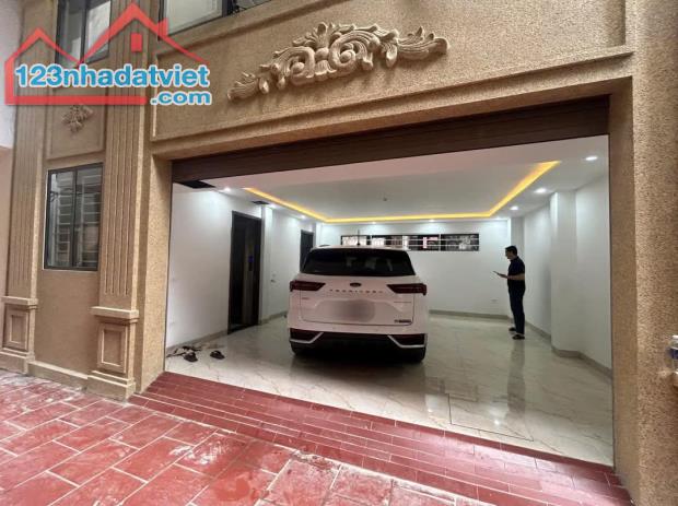 Bán nhà phân lô 7 tầng thang máy tại Nguyễn Chí Thanh 55m2, 7 tầng, ô tô, kd, chỉ 23 tỷ.