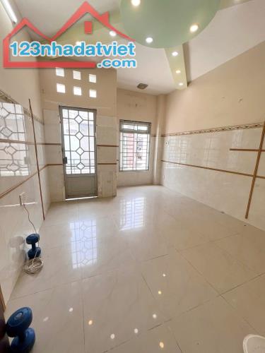 Nhà 3 Tầng Phạm Thế Hiển Phường 6 Quận 8, Giá 4.48 tỷ - 3