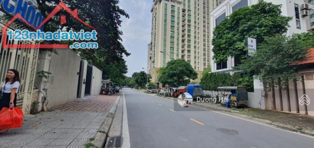 Bán Đất tại Phố Duy Tân Cầu Giấy 100m*5.7m Ô Tô Tránh Vỉa Hè Hai Thoáng Xây Toà VP 8 Tầng