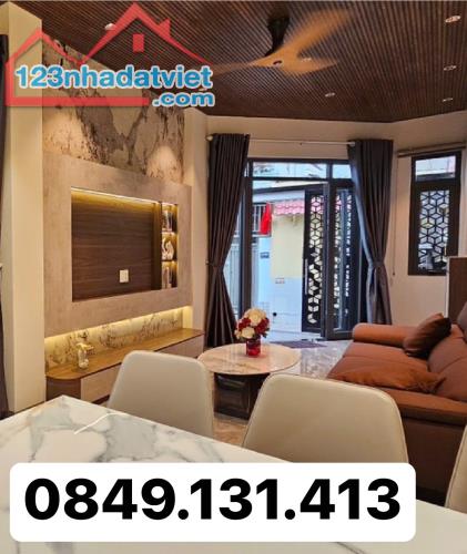 Q7- TIỂU BIỆT THỰ- CÁCH MẶT TIỀN PHẠM HỮU LẦU VÀI BƯỚC CHÂN- DT66m2 Giá Chỉ 6,5 Tỷ LH