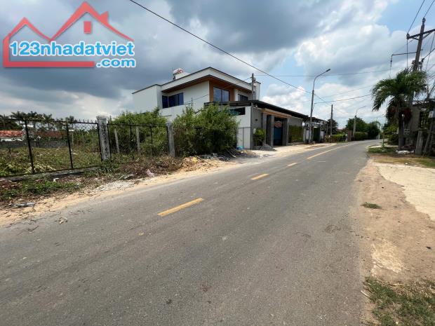 BÁN LÔ ĐẤT NỀN MẶT TIỀN ĐƯỜNG GẦN NGÃ 4 TÂN TRIỀU 144M2 SỔ RIÊNG