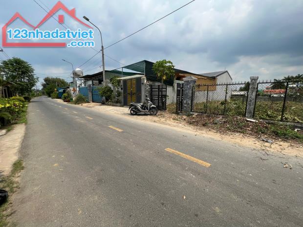 BÁN LÔ ĐẤT NỀN MẶT TIỀN ĐƯỜNG GẦN NGÃ 4 TÂN TRIỀU 144M2 SỔ RIÊNG - 1