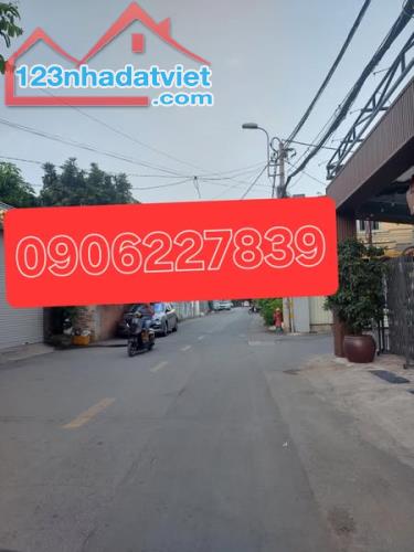 Nhà mặt tiền kinh doanh đa ngành nghề đường 28,gần bệnh viện Lê Văn Thịnh,Thủ Đức giá chỉ