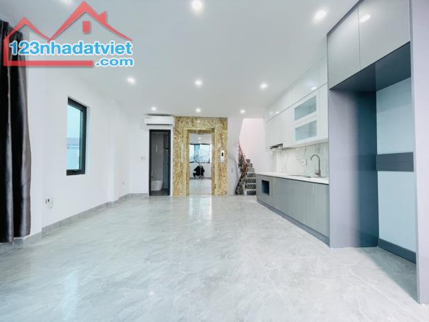 NHÀ ĐẸP THANG MÁY NGOẠI MẶT TIỀN RỘNG PHỐ CỔ HÀ ĐÔNG 40m chỉ 7.x tỷ