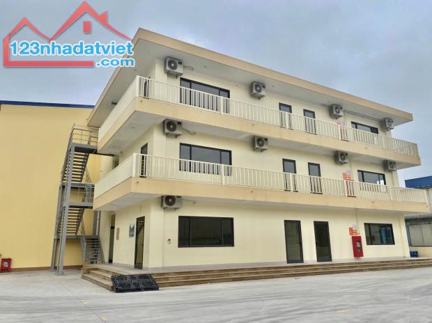 Cho thuê kho kết hợp văn phòng Sài Đồng, 200m, 3 tầng, container đỗ cửa, xuất VAT, 128k/m