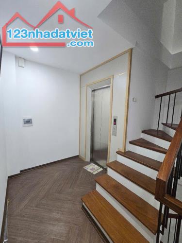 Siêu phẩm Láng Hạ khách xem mê ngay ô tô vào nhà 3 bước ra phố thang máy 7T 50m2 thông sàn - 3