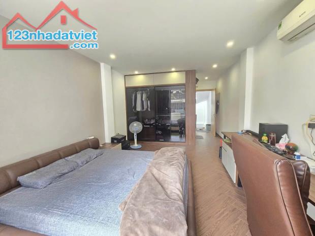 Siêu phẩm Láng Hạ khách xem mê ngay ô tô vào nhà 3 bước ra phố thang máy 7T 50m2 thông sàn - 5