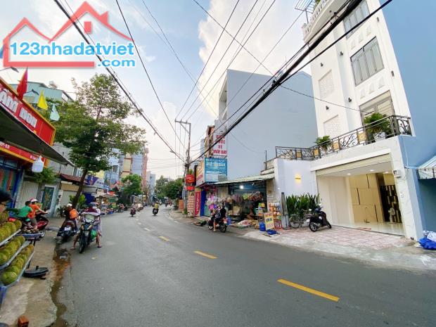 BÁN NHÀ RIÊNG MẶT TIỀN HUỲNH THỊ HAI - 58M2 - 5 TẦNG - 7PN - 7,9 ĐỒNG - QUẬN 12 - 2