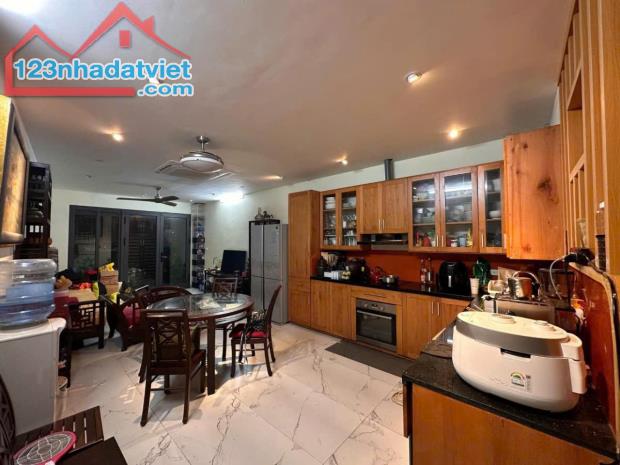 NHÀ ĐẸP TRUNG TÂM QUẬN ĐỐNG ĐA – 68m² – 15.45 tỷ