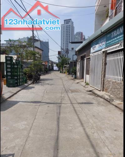 Lô đất kiệt Oto Lê Văn Thứ . Diện tích : 106m , ngang 10m62 . Giá : 5tỷ2 thương lượng - 1