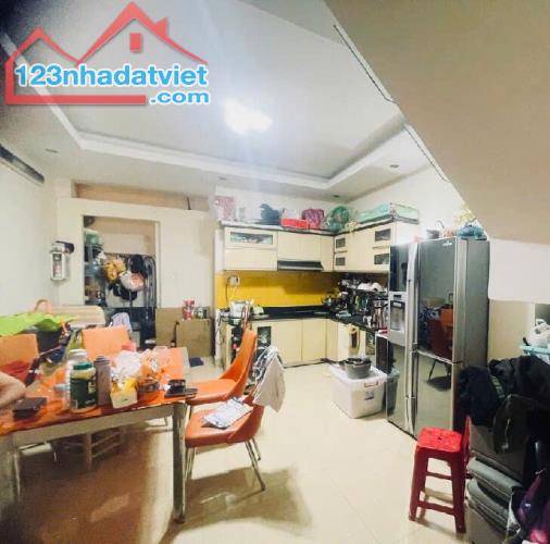 Nhà vị trí đẹp, nở hậu, ngang 4.3m, đường  Vũ Tùng, Quận Bình Thạnh, Giáp Quận 1, chỉ 7.1 - 1
