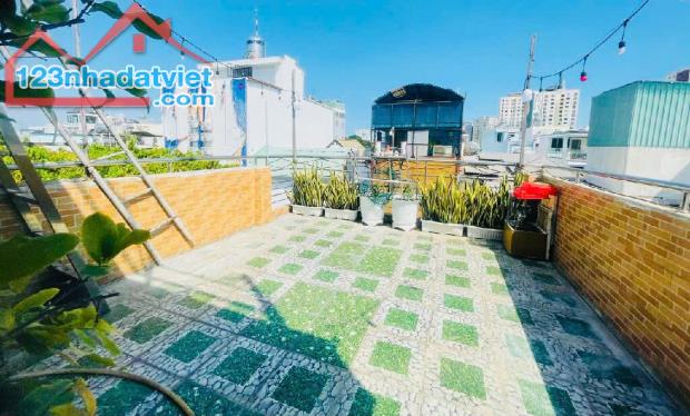 Nhà vị trí đẹp, nở hậu, ngang 4.3m, đường  Vũ Tùng, Quận Bình Thạnh, Giáp Quận 1, chỉ 7.1 - 2