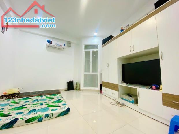 BÁN GẤP NHÀ VIP GẦN CHỢ PHẠM VĂN HAI –60M²  NỞ HẬU – 4 TẦNG  CHỈ NHỈNH 9 TỶ  TÂN BÌNH  CƠ - 3