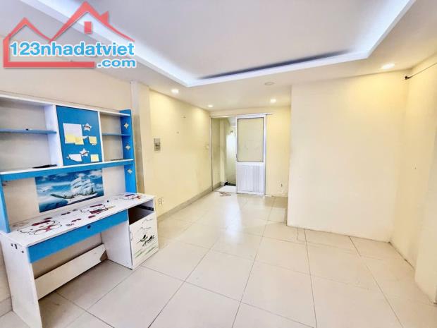 💥 Chỉ 5,95 tỷ nhà nở hậu 5T BTCT dòng tiền 18 tr/ tháng giá TL - Nhà bán Bình Thạnh - 2
