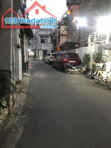 💥 Chỉ 5,95 tỷ nhà nở hậu 5T BTCT dòng tiền 18 tr/ tháng giá TL - Nhà bán Bình Thạnh - 5