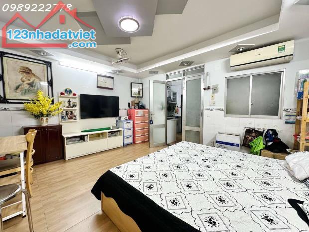 LÊ VĂN SỸ - HẺM TRẢI NHỰA 6M Ô TÔ QUAY ĐẦU -  74M2 ( 4.4x17.5 nở hậu 5m ) - 5 TẦNG - 8 - 3