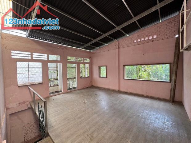 MT kinh doanh Trần Nguyên Đán, Quận 1.👉 nhà cũ phù hợp cải tạo, xây mới. 45M2👉 13,5 Tỷ - 2