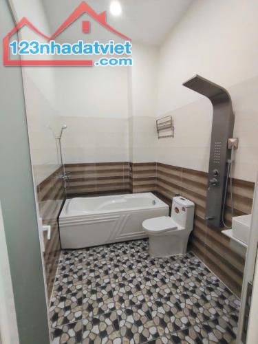 GIA ĐÌNH TÔI CẦN BÁN GẤP CĂN NHÀ PHỐ MẶT TIỀN ĐƯỜNG KINH DOANH MUA BÁN ĐƯỢC - 3