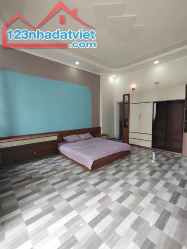 GIA ĐÌNH TÔI CẦN BÁN GẤP CĂN NHÀ PHỐ MẶT TIỀN ĐƯỜNG KINH DOANH MUA BÁN ĐƯỢC - 4