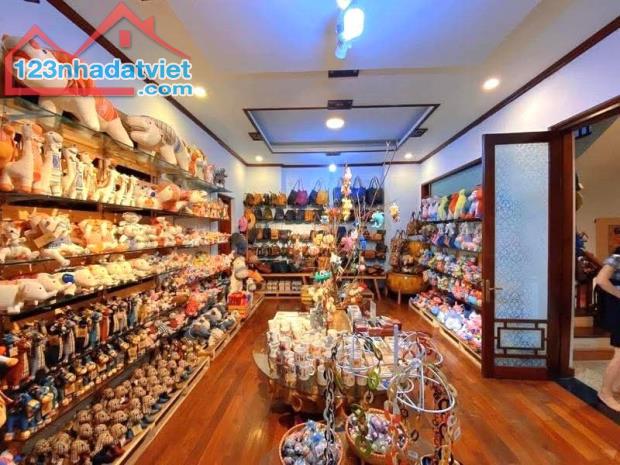 BÁN NHÀ PHỐ GIẢNG VÕ BA ĐÌNH, VỊ TRÍ VIP ĐẸP HIẾM KINH DOANH. DT 134M2 X5 TẦNG GIÁ 86 TỶ