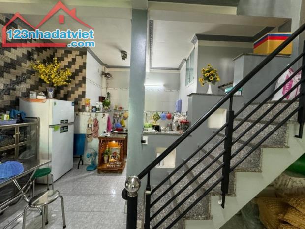 HẺM 3 GÁC, 10M RA HẺM Ô TÔ, LƯƠNG VĂN CAN, F15, Q8, 2 TẦNG, 67M2, 4.9 TỶ. - 1