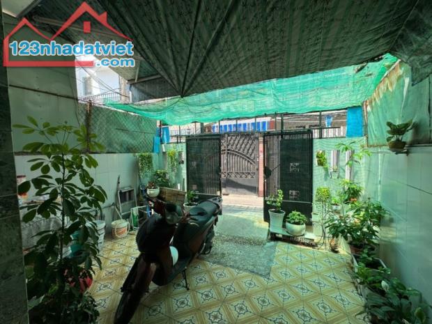 HẺM 3 GÁC, 10M RA HẺM Ô TÔ, LƯƠNG VĂN CAN, F15, Q8, 2 TẦNG, 67M2, 4.9 TỶ. - 4